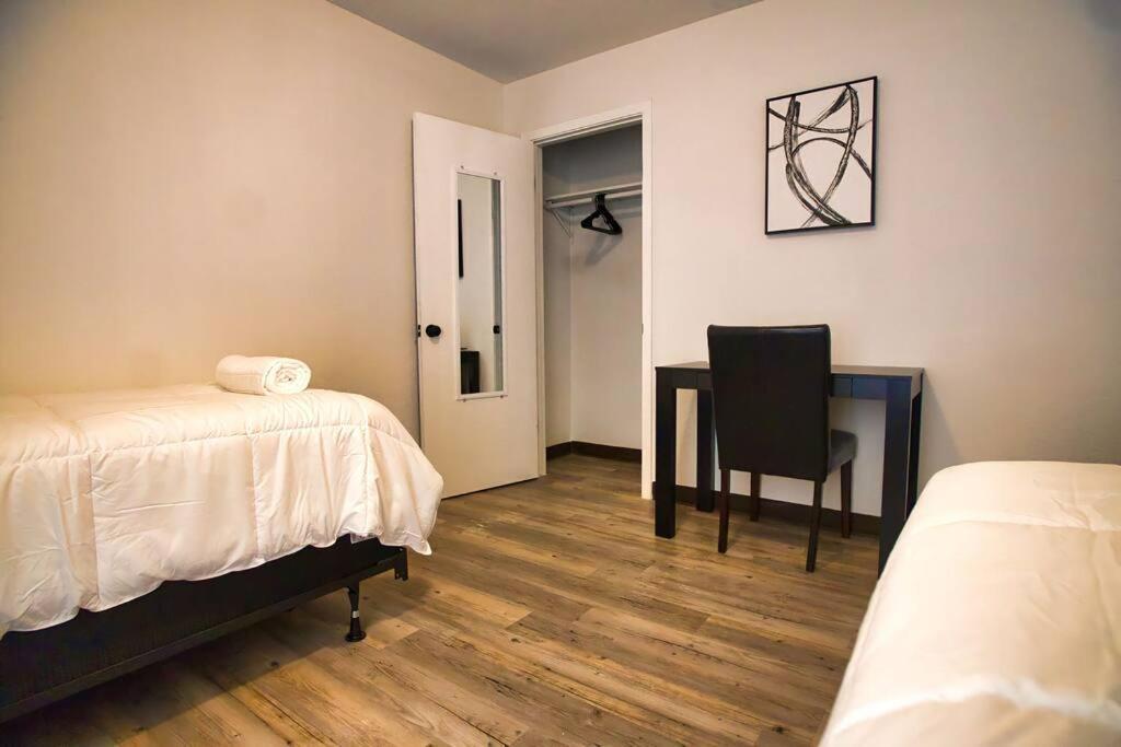 Chic & Cozy 2 Bedroom - 1 Bathroom - Rated Best Eagle Pass Exterior photo